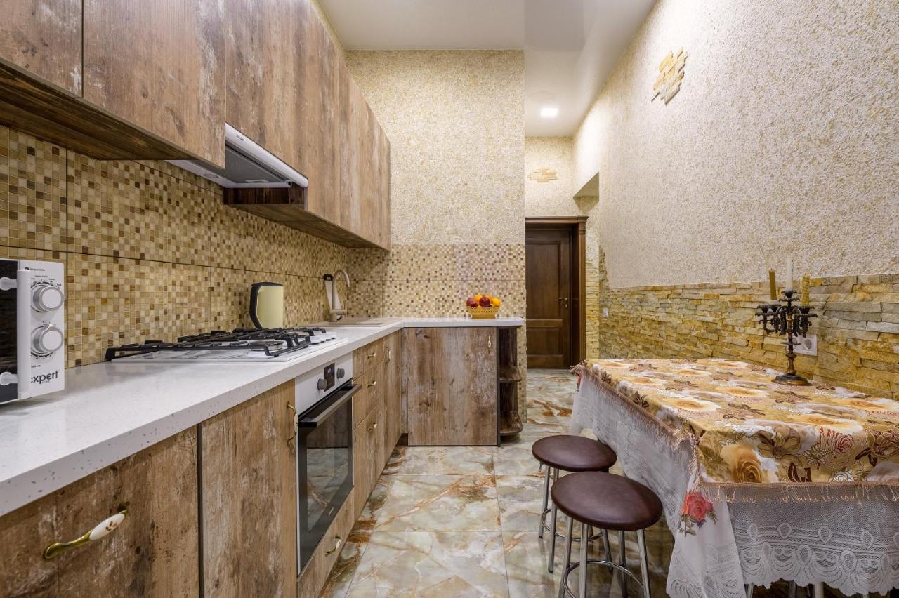Noviy Svit 4 Apartments Львов Экстерьер фото
